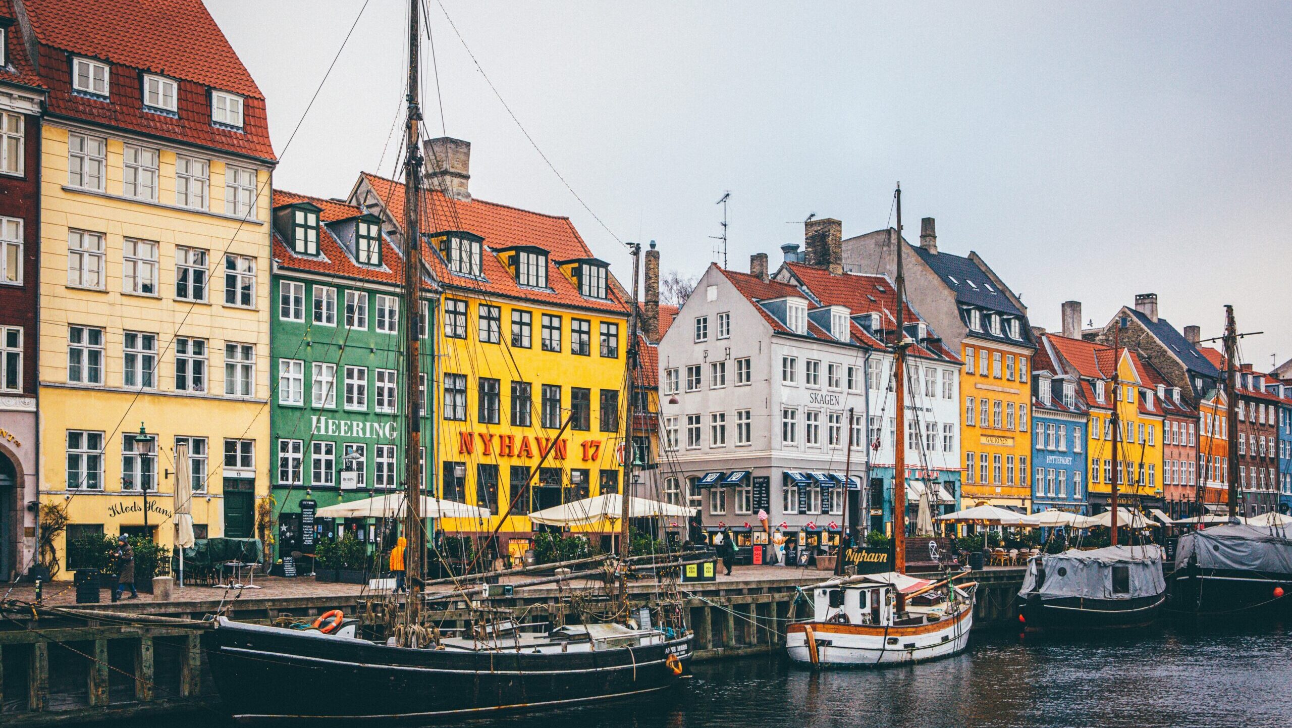 International removals from the UK to Denmark
